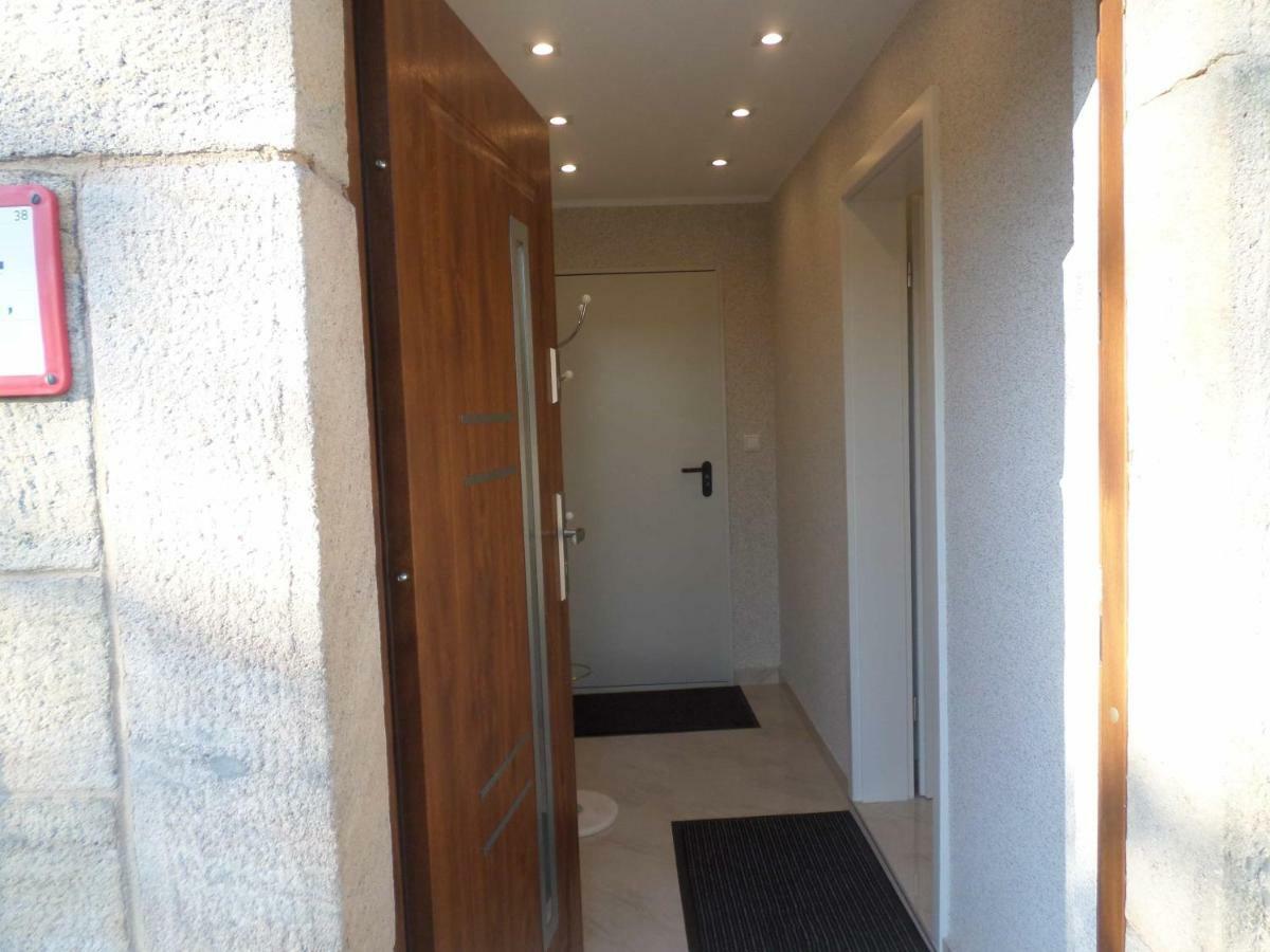 1 Zi. Apartment Naehe Flughafen/Messe Stuttgart 24H Waldenbuch Esterno foto